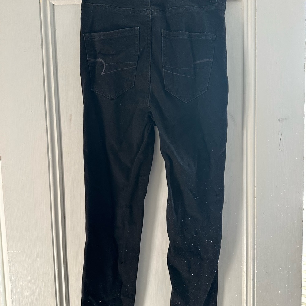 American Eagle black distressed skinny Jean